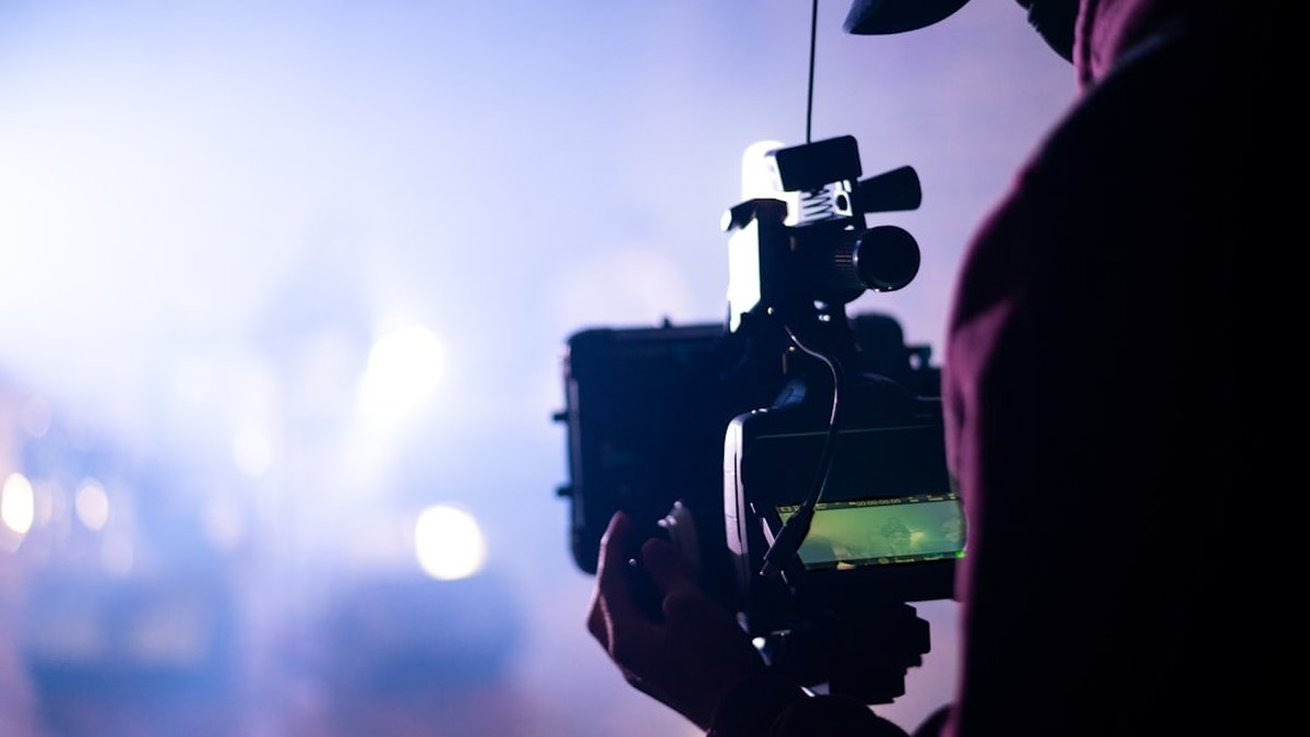 Batch production workflows for podcasters & videographers