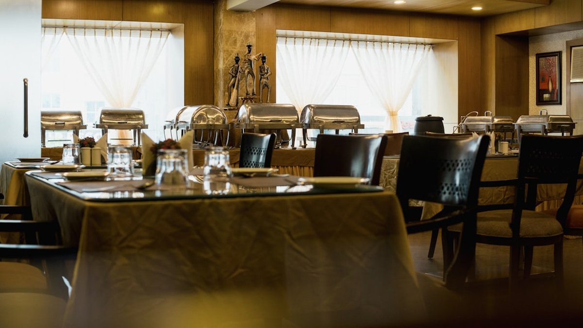 EI for restaurant & hospitality managers: practical toolkit