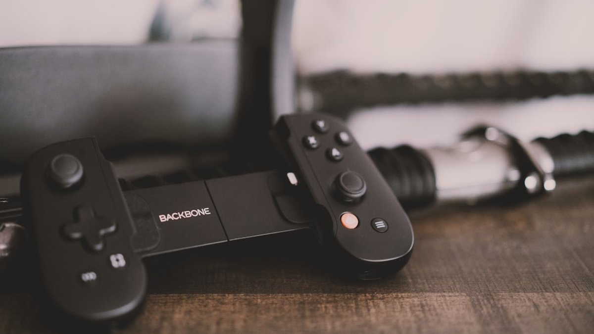 Stop pain: ergonomic accessories for gamers and streamers