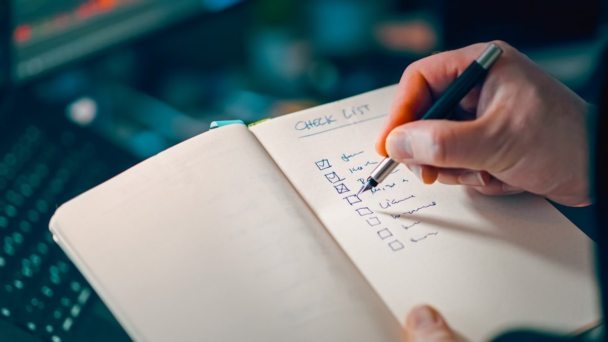 Boost productivity with habit routines for multilingual pros