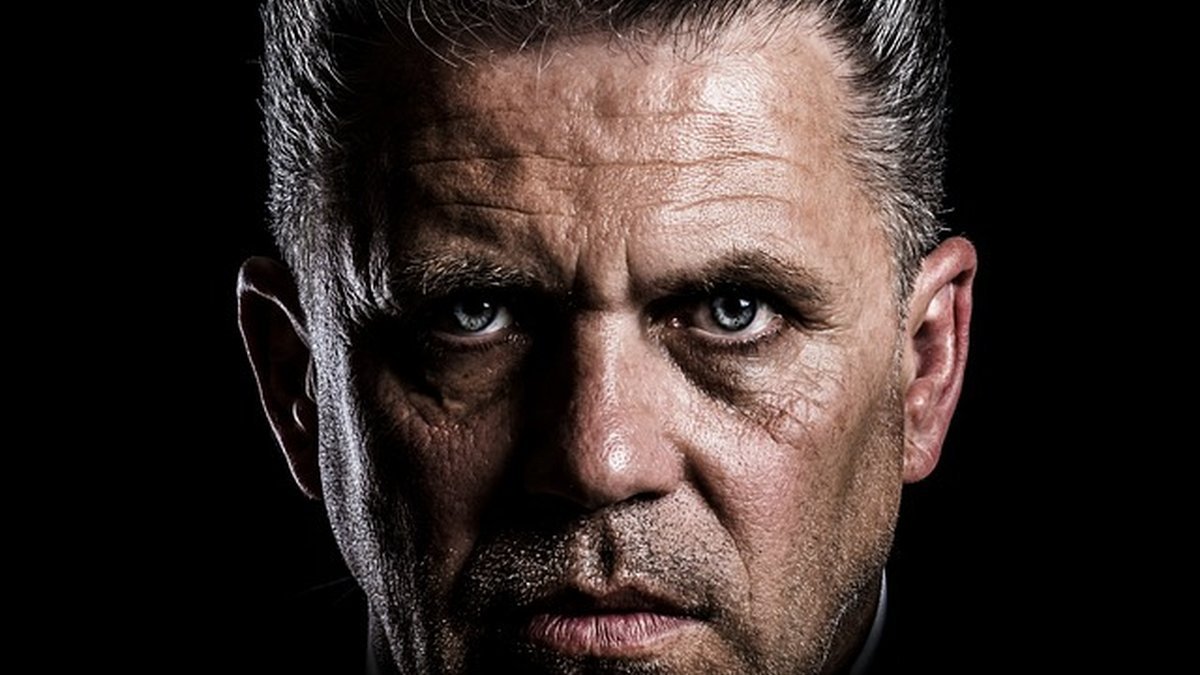 Micro-meditations for busy executives: rapid focus and calm