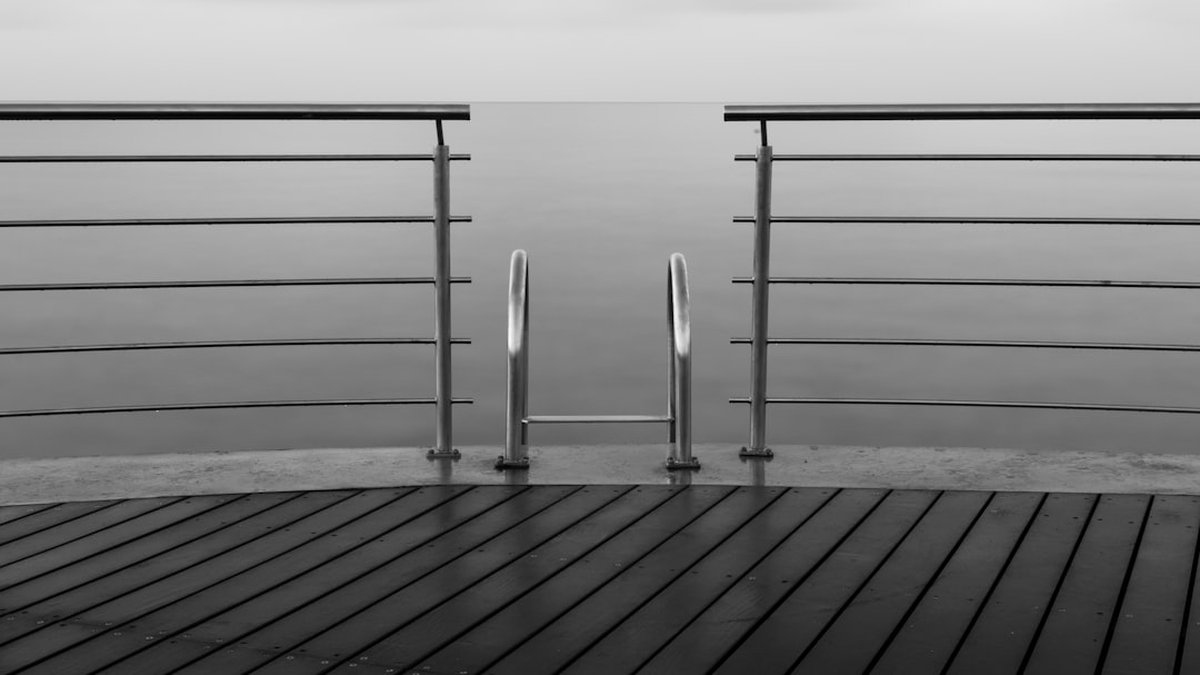 Minimalist routines to reduce decision fatigue fast