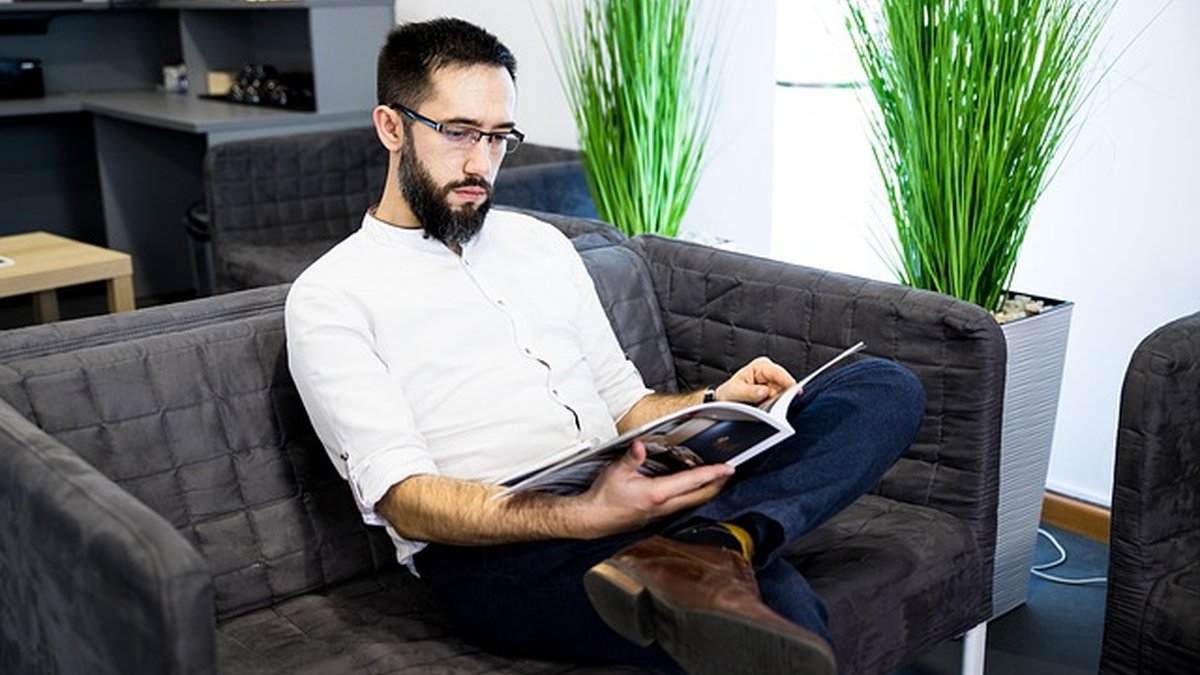 Master networking etiquette for C-suite executives and protect reputation