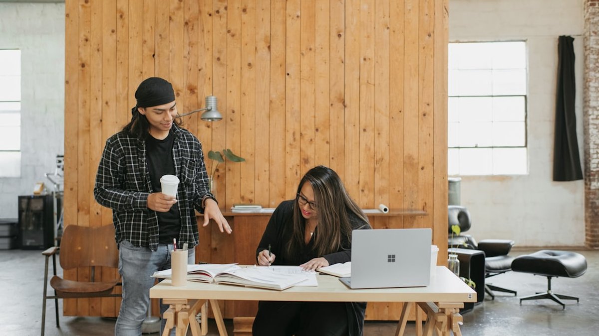 Remote-first job vs relocate: senior designers' growth guide